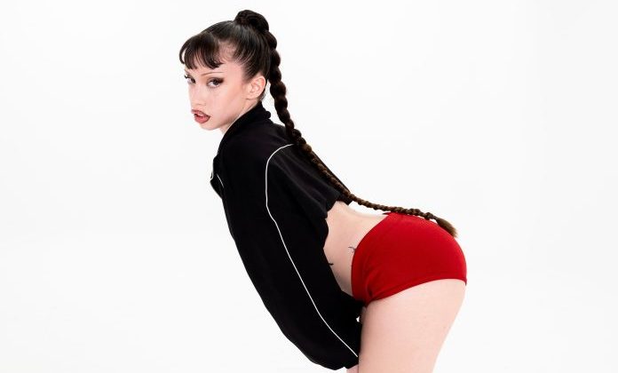 Download & Lyrics of the song Six Sex – Putishoot